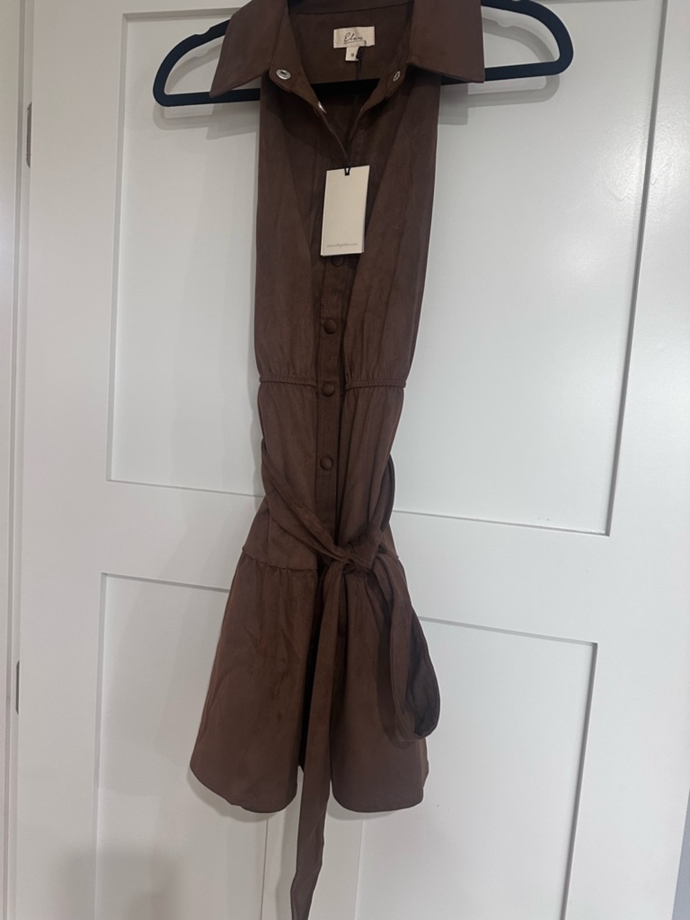 Elan sued Sleeveless chestnut Shirt Dress with  removable belt and elastic waist